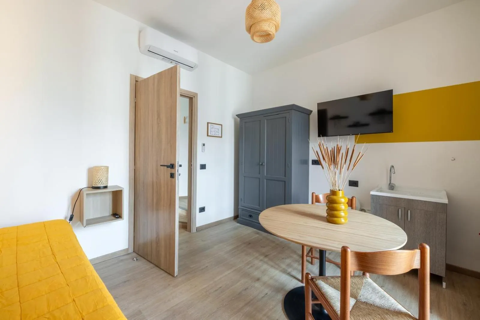 Croma - Guest House 0*, Rome Italy